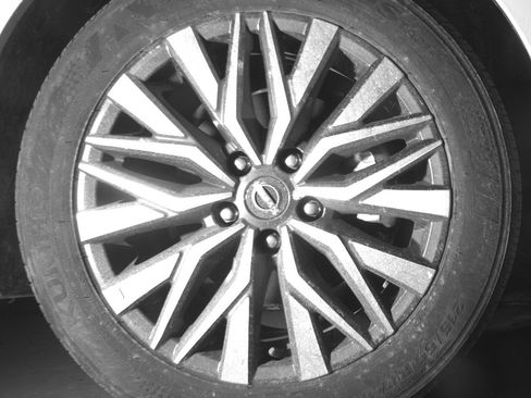 Used 2025 Nissan Altima 2.5 SV FWD image 13