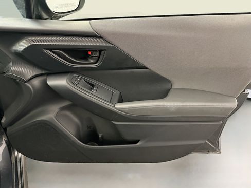 Used 2024 Subaru Crosstrek 2.0i Premium image 33