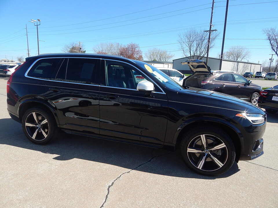 Used 2016 Volvo XC90 T6 R-Design w/ Vision Package AWD/4WD image 4