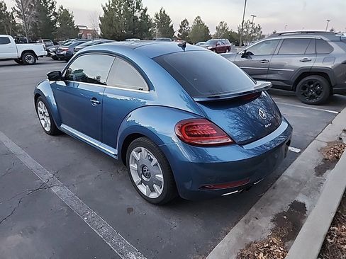 Used 2018 Volkswagen Beetle 2.0T SE image 8
