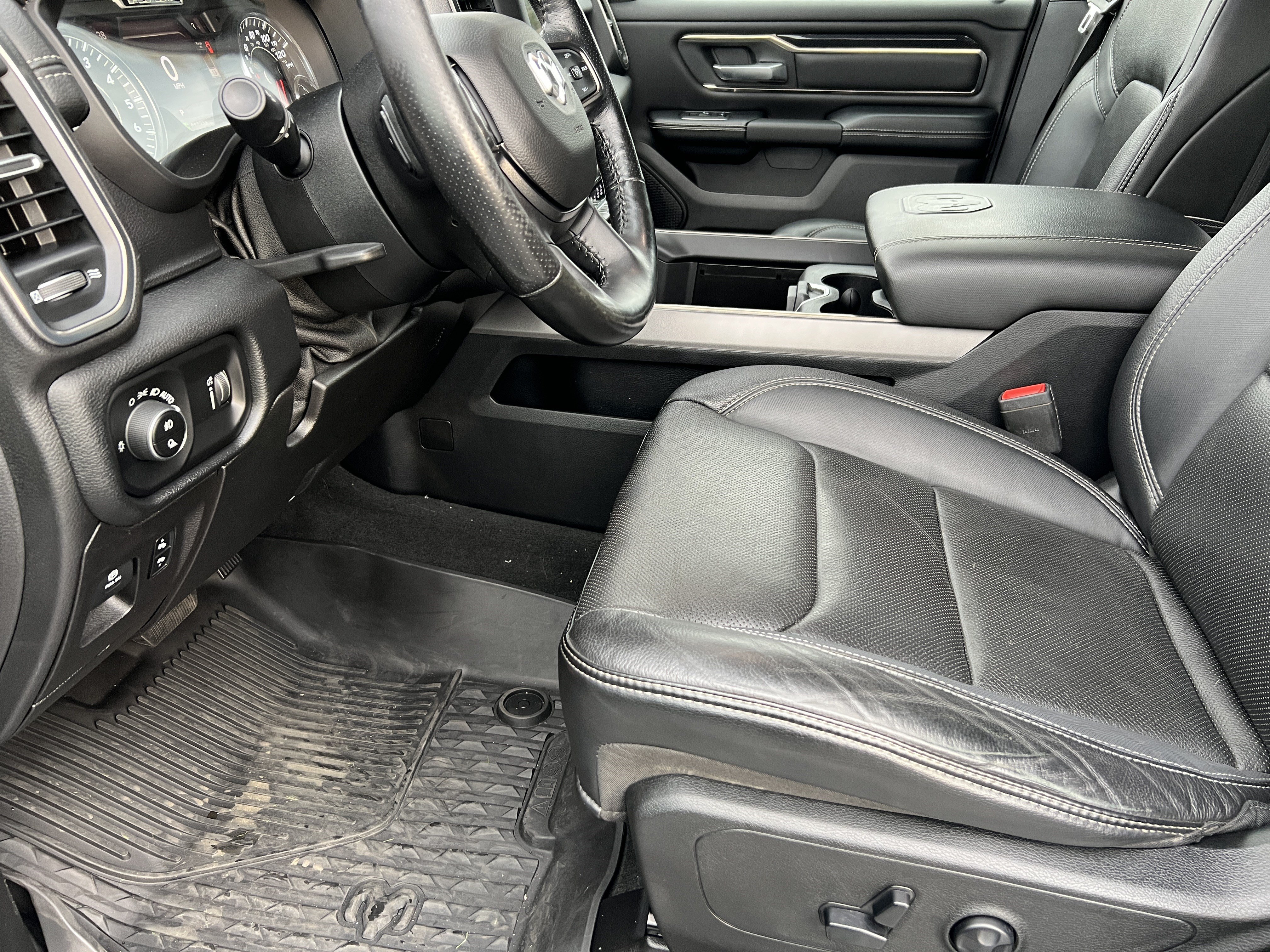 Used 2020 RAM 1500 Sport w/ Level 2 Equipment Goup w/2_L AWD/4WD image 13