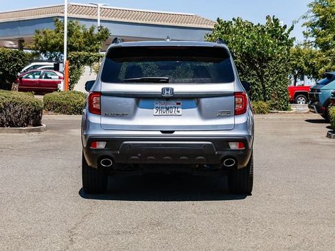 Used 2021 Honda Passport Touring image 4
