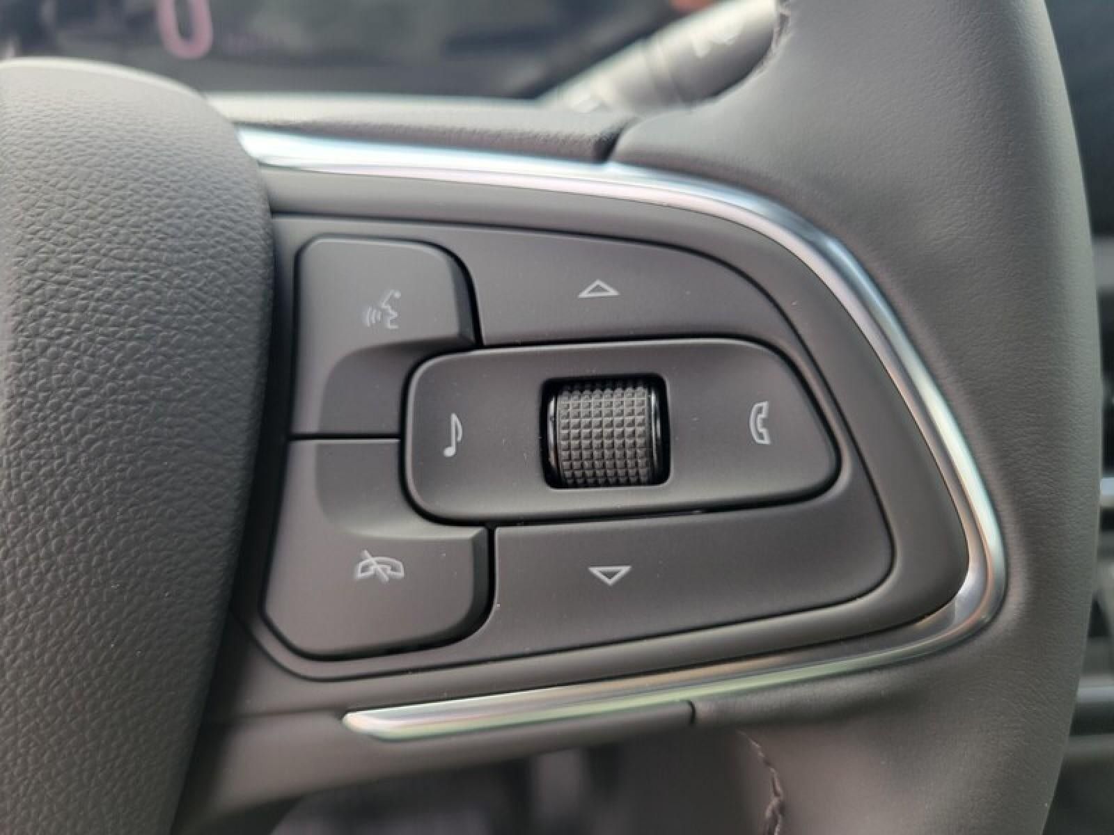 New 2026 Buick Envista Sport Touring w/ Convenience I Package FWD image 17