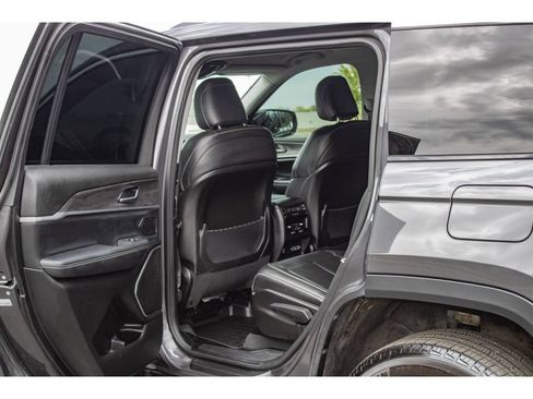 Used 2022 Jeep Grand Cherokee L Limited w/ Trailer Tow Group (B) AWD/4WD image 14