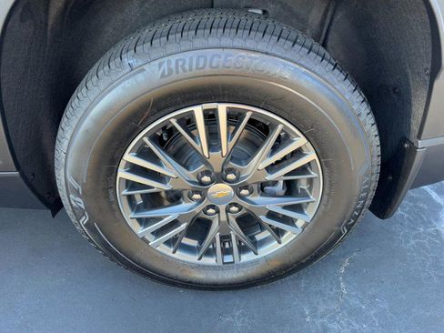 New 2026 Chevrolet Traverse LT w/ LPO, Floor Liner Package image 32