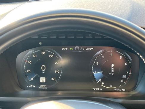 Used 2019 Volvo XC90 T6 Momentum w/ Advanced Package image 29