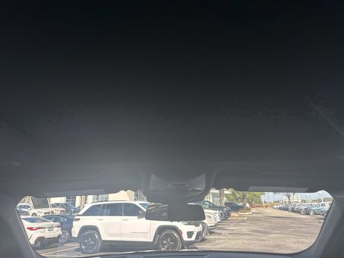 Used 2025 BMW X2 xDrive28i image 15