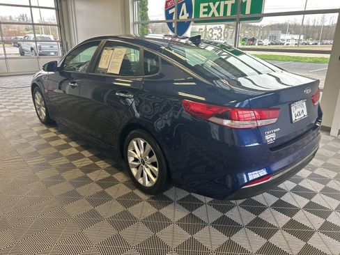 Used 2018 Kia Optima LX w/ 17" Alloy Wheels Package image 4