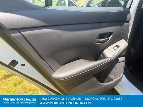Used 2024 Nissan Sentra SV FWD image 22