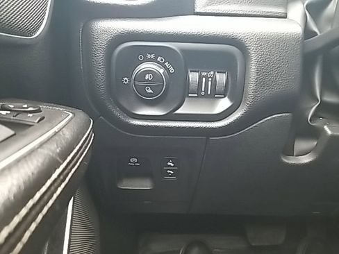 Used 2023 RAM 1500 Laramie image 17
