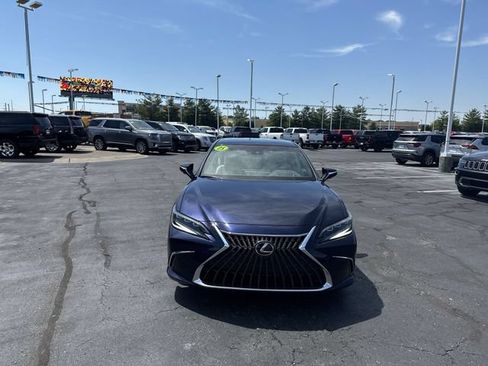 Used 2025 Lexus ES 350 Ultra Luxury w/ Accessory Package (Z1) FWD image 7
