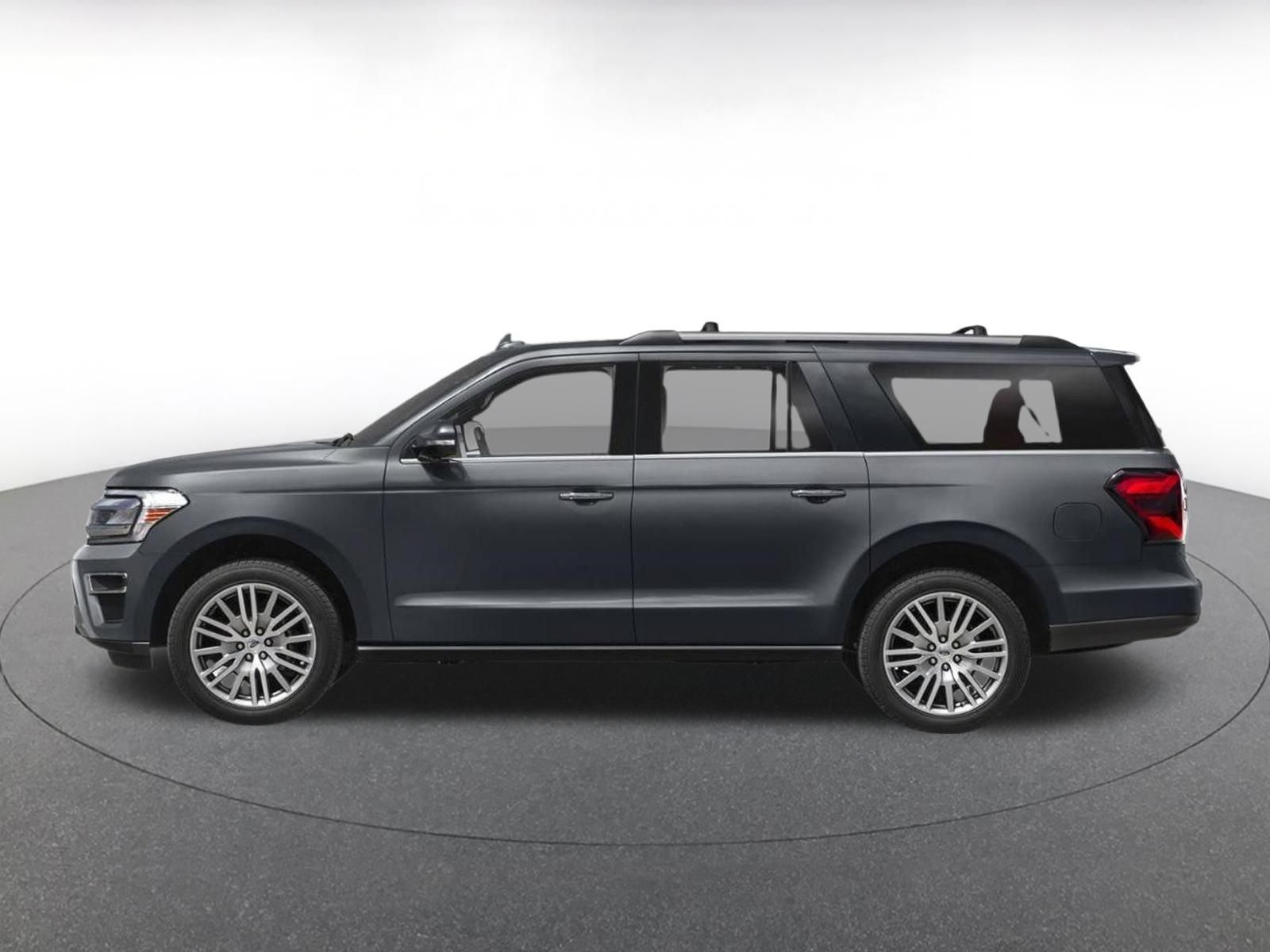 Used 2024 Ford Expedition Max Limited AWD/4WD image 3