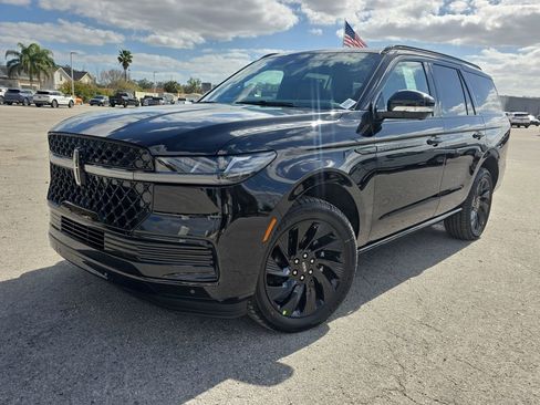 New 2026 Lincoln Navigator Reserve image 29