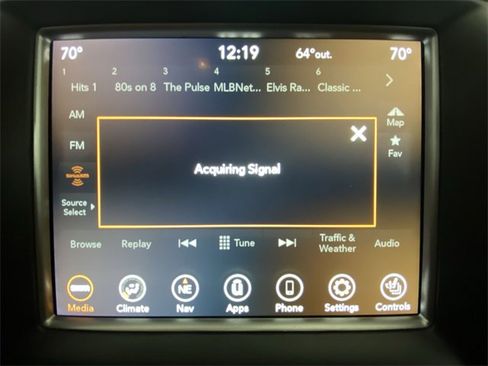 Used 2018 Jeep Grand Cherokee Limited w/ Luxury Group II image 16