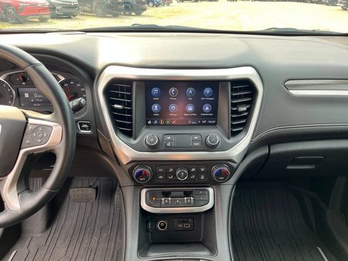 Used 2023 GMC Acadia SLT w/ Preferred Package FWD image 24