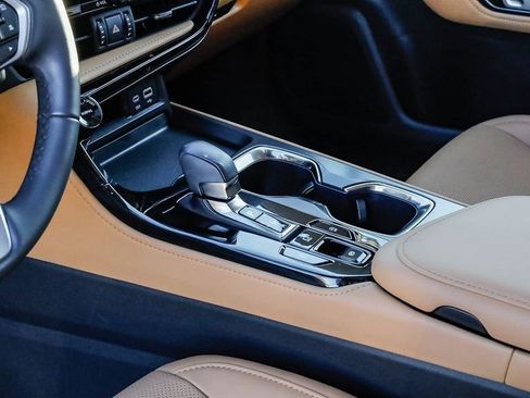 Used 2025 Lexus NX 250 FWD w/ Premium Package image 24