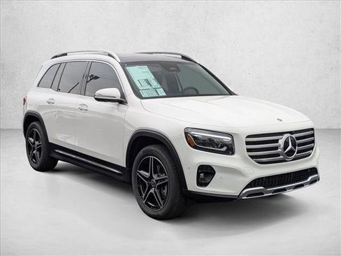 New 2026 Mercedes-Benz GLB 250 4MATIC image 6