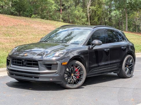 Certified 2024 Porsche Macan GTS AWD/4WD image 1