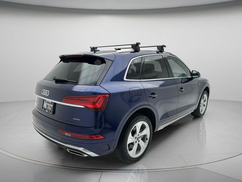 Used 2024 Audi Q5 2.0T Premium Plus w/ Premium Plus Package AWD/4WD image 3