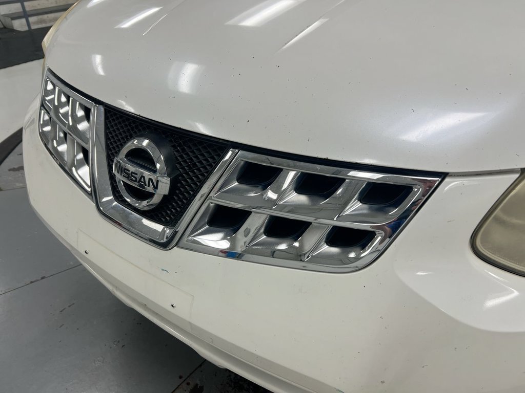 Used 2013 Nissan Rogue SV AWD/4WD image 28