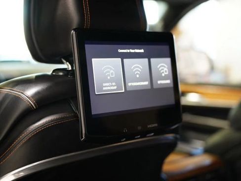 Used 2022 Jeep Grand Wagoneer Series III w/ Rear Seat Video Group 1 AWD/4WD image 45