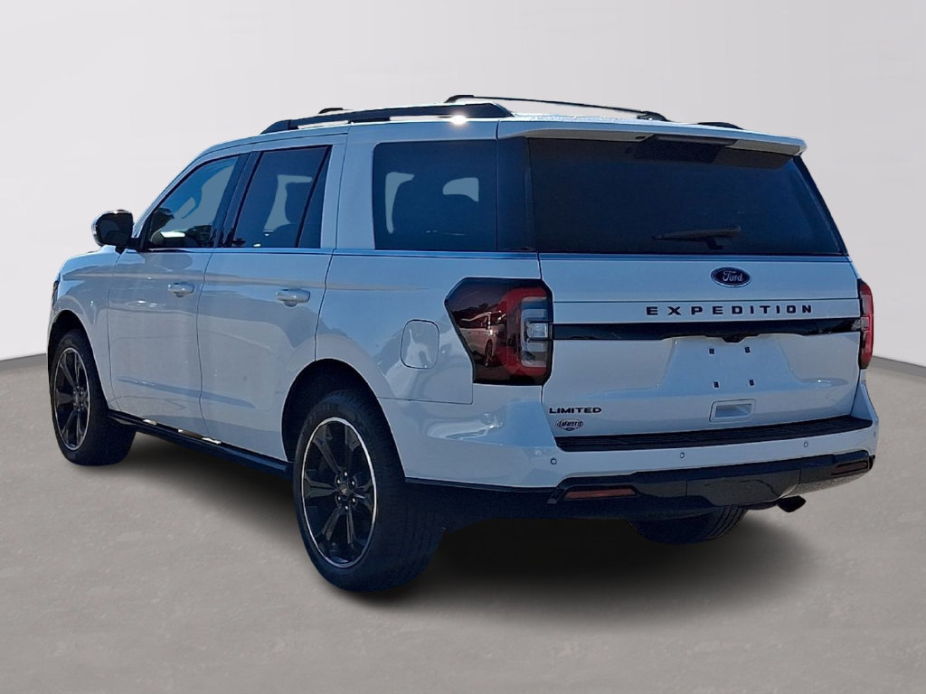 Used 2023 Ford Expedition Limited AWD/4WD image 4