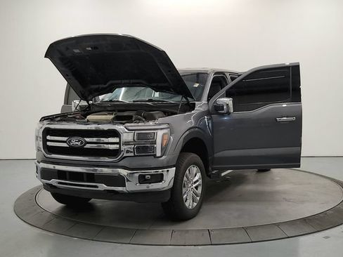 Used 2025 Ford F150 Lariat w/ Equipment Group 501A Mid AWD/4WD image 12