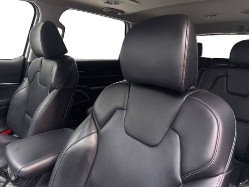 Used 2024 Kia Telluride S w/ S Sunroof Package FWD image 26