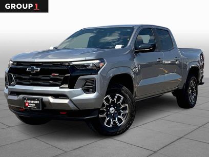 Used 2024 Chevrolet Colorado Z71 w/ Z71 Convenience Package 2