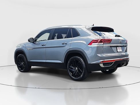 Used 2022 Volkswagen Atlas Cross Sport SE w/ Black Wheel Package AWD/4WD image 7