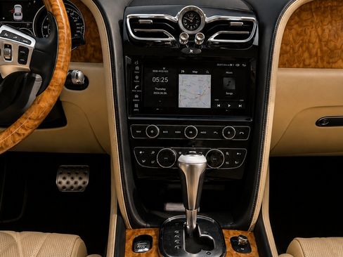 Used 2014 Bentley Flying Spur W12 AWD/4WD image 29