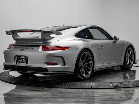 Used 2015 Porsche 911 GT3 RWD image 18
