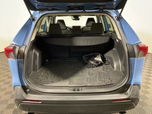 Used 2023 Toyota RAV4 AWD Hybrid image 16
