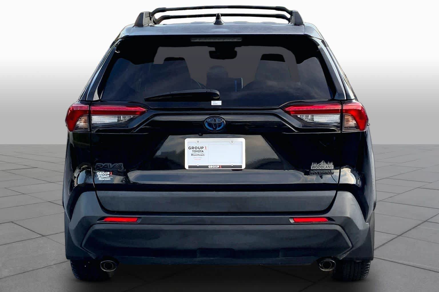 Used 2023 Toyota RAV4 AWD Hybrid image 5