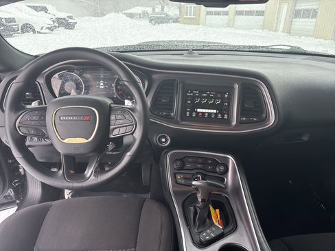 Used 2020 Dodge Challenger GT w/ Driver Convenience Group RWD image 13
