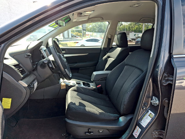Used 2011 Subaru Outback 2.5i Premium AWD/4WD image 14
