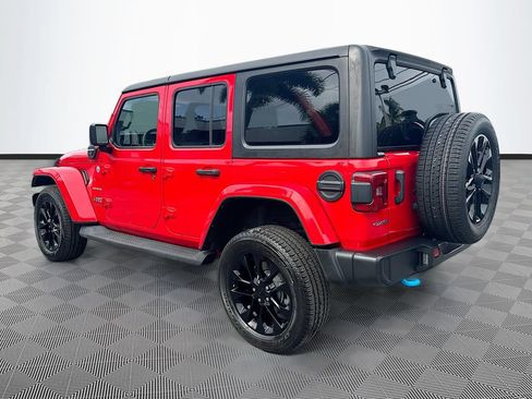 Used 2023 Jeep Wrangler Unlimited Sahara AWD/4WD image 8