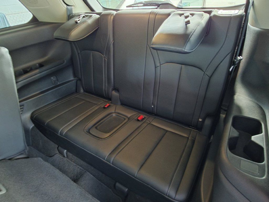 Used 2023 INFINITI QX60 Luxe w/ Cargo Package FWD image 13