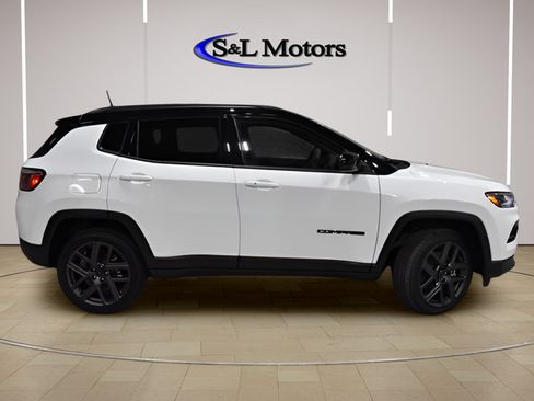 New 2026 Jeep Compass Limited AWD/4WD image 7