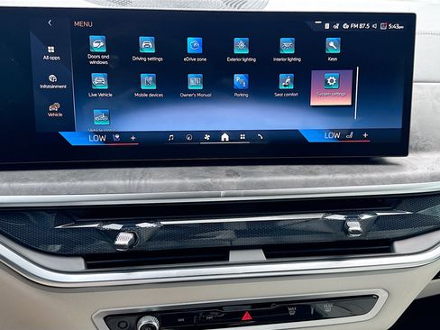 New 2026 BMW X5 xDrive50e w/ Executive Package AWD/4WD image 30