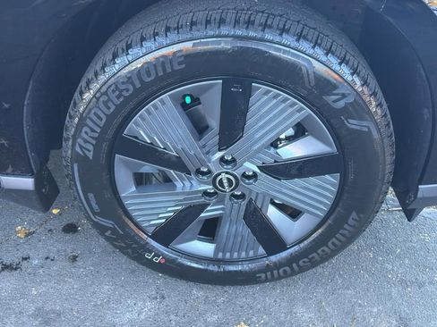 New 2026 Nissan Murano SL image 9