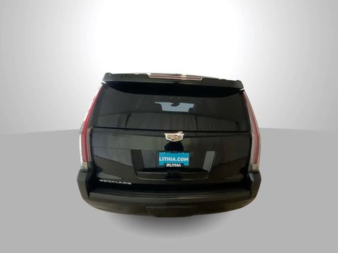 Used 2019 Cadillac Escalade Premium Luxury w/ Escalade Sport Edition image 7
