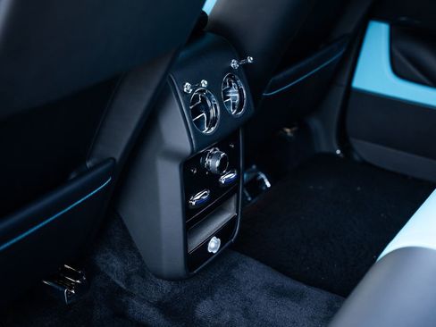 Used 2023 Rolls-Royce Cullinan Black Badge image 46