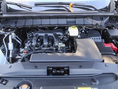 New 2026 Nissan Pathfinder SV FWD image 13