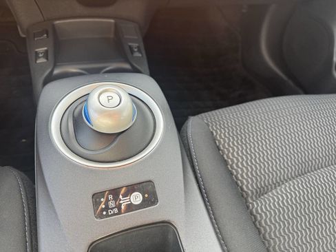 Used 2015 Nissan Leaf S w/ Charge Package image 24