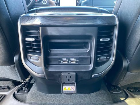 Used 2023 RAM 1500 Laramie AWD/4WD image 31