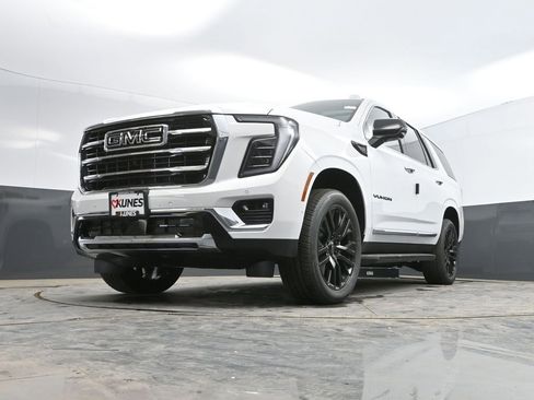 New 2026 GMC Yukon Elevation w/ Elevation Premium Package AWD/4WD image 34