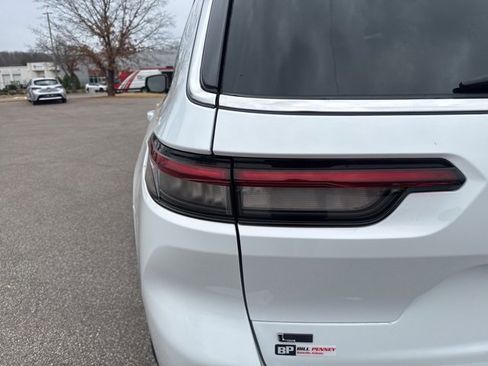 Used 2022 Jeep Grand Cherokee L Laredo w/ Luxury Tech Group I image 10