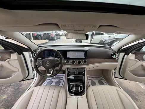 Used 2017 Mercedes-Benz E 300 image 19