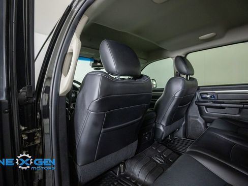 Used 2018 RAM 3500 Laramie w/ Sport Appearance Group AWD/4WD image 28